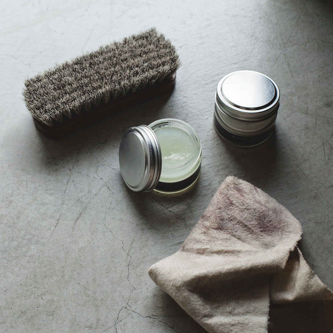 【革小物のプロ】GANZOスタッフ直伝！革財布の基本のお手入れ方法