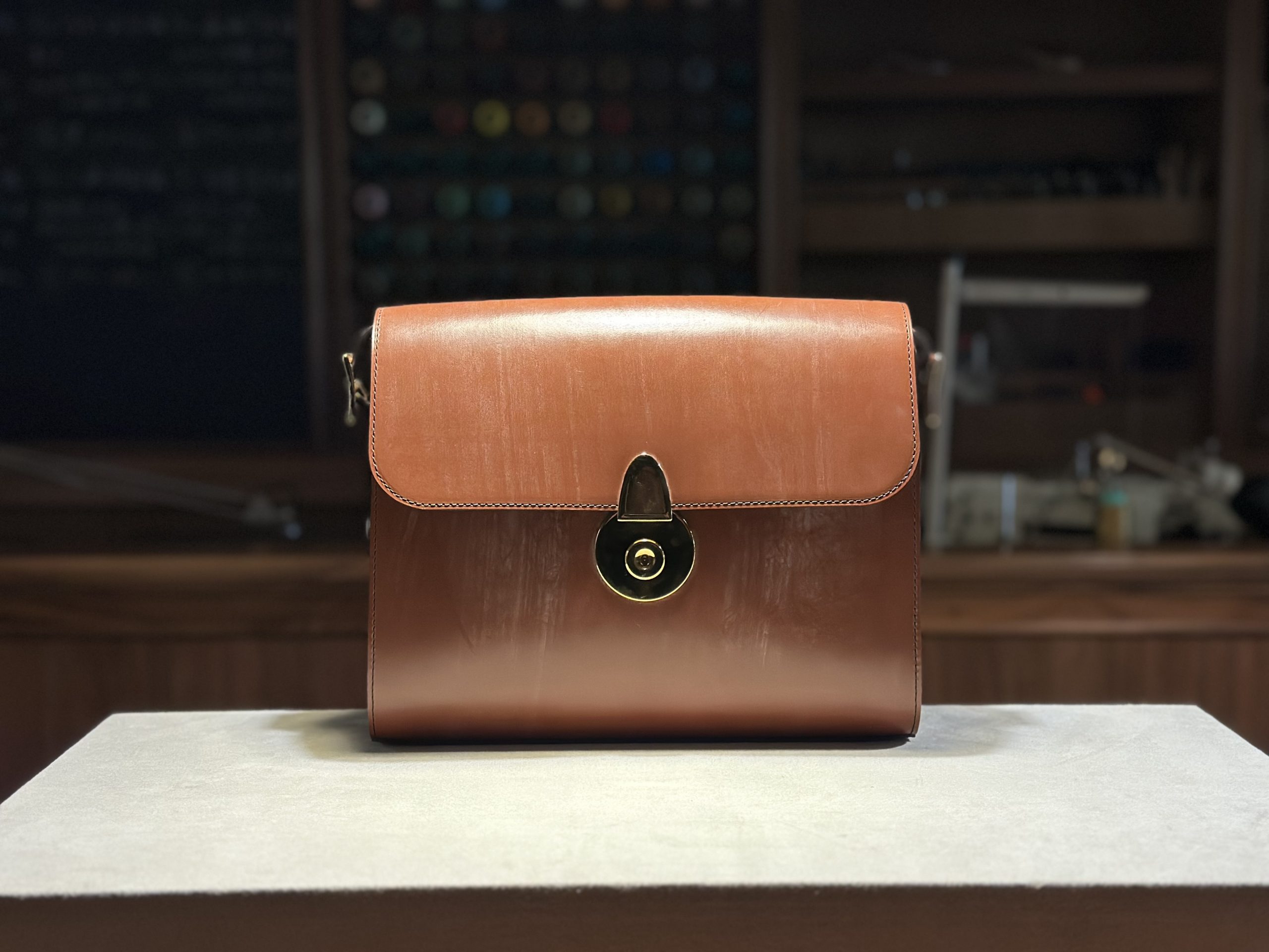 2023年度銀座店限定アイテム　”GANZOクラシックショルダーバッグ”　受注期間残り僅か！！