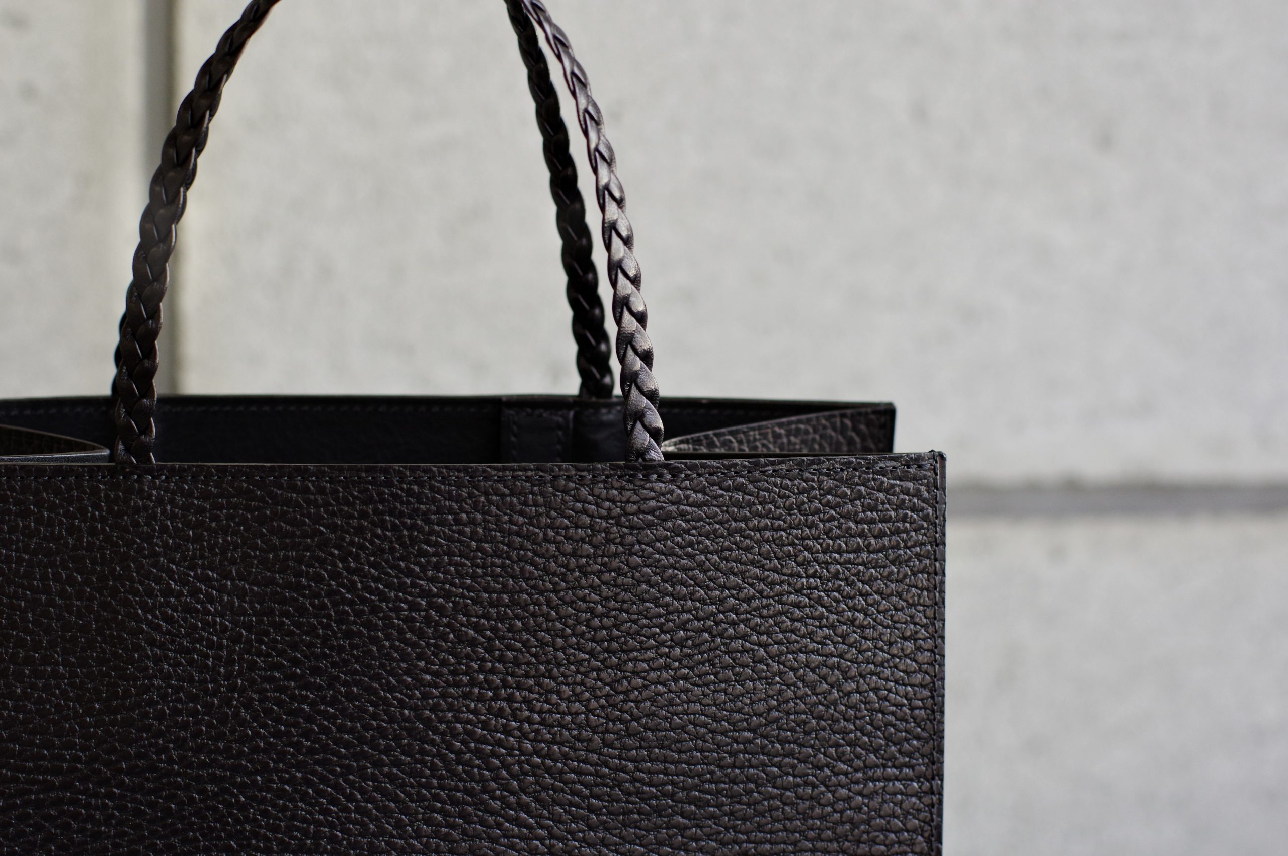 大阪店限定『ガンゾレザーショッパー』ドラーロ　ブラック公開